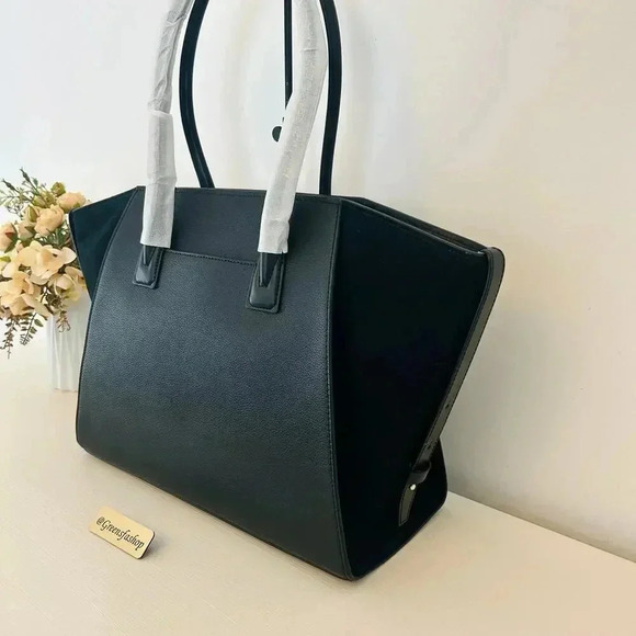 Michael Kors Purse and Wallet Avril Extra-Large Leather and Suede Tote Bag Black - Picture 5 of 12